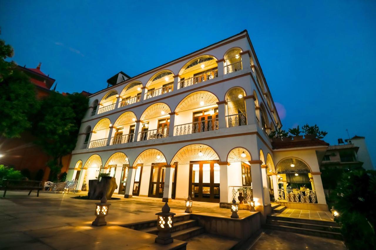 Saptapuri By Royal Orchid Hotels Limited バラナシ エクステリア 写真