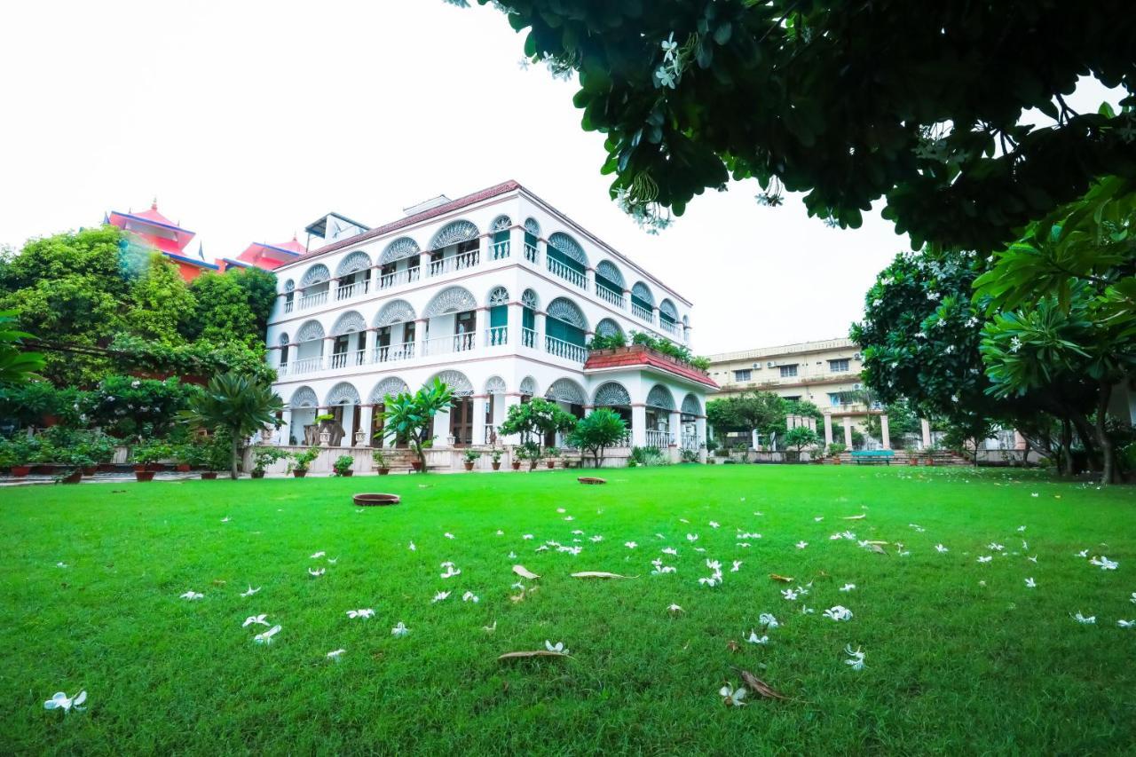 Saptapuri By Royal Orchid Hotels Limited バラナシ エクステリア 写真