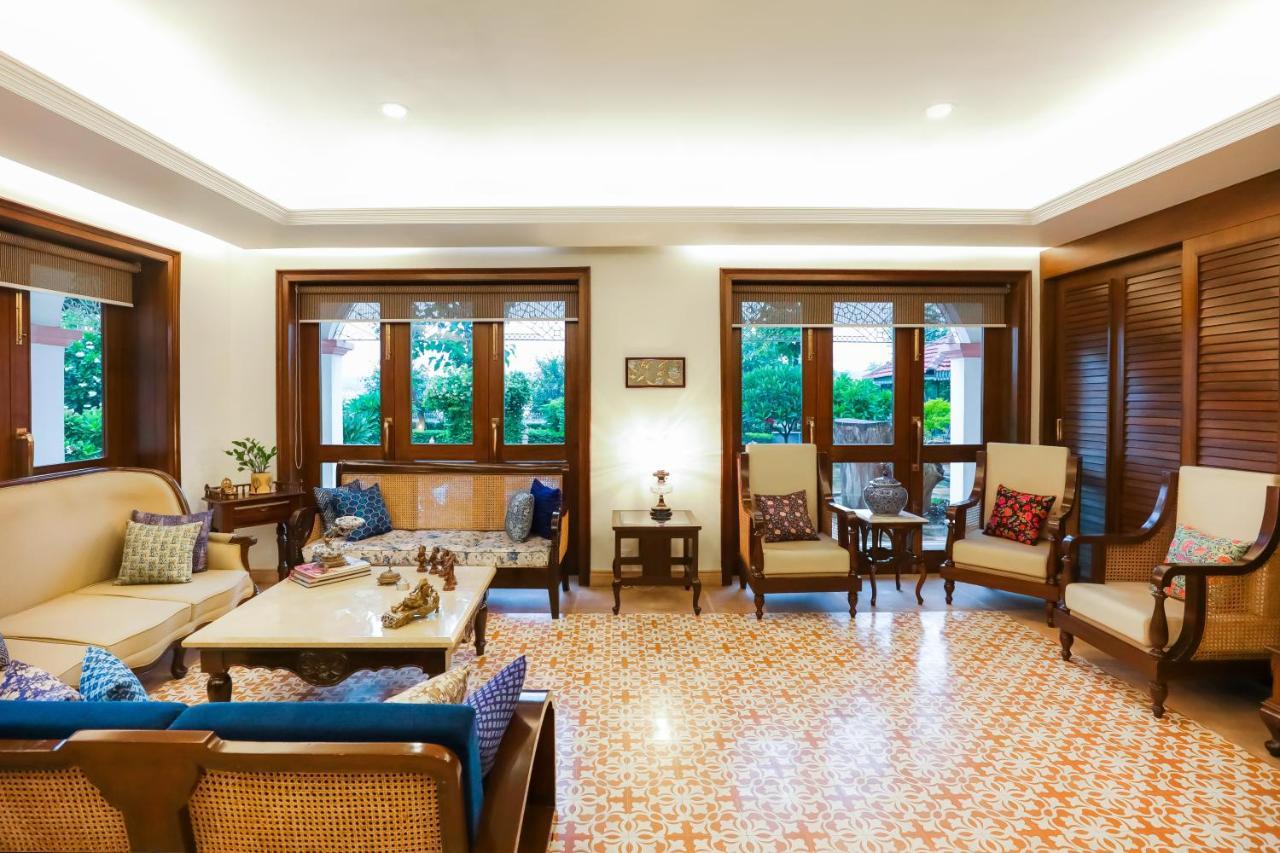 Saptapuri By Royal Orchid Hotels Limited バラナシ エクステリア 写真