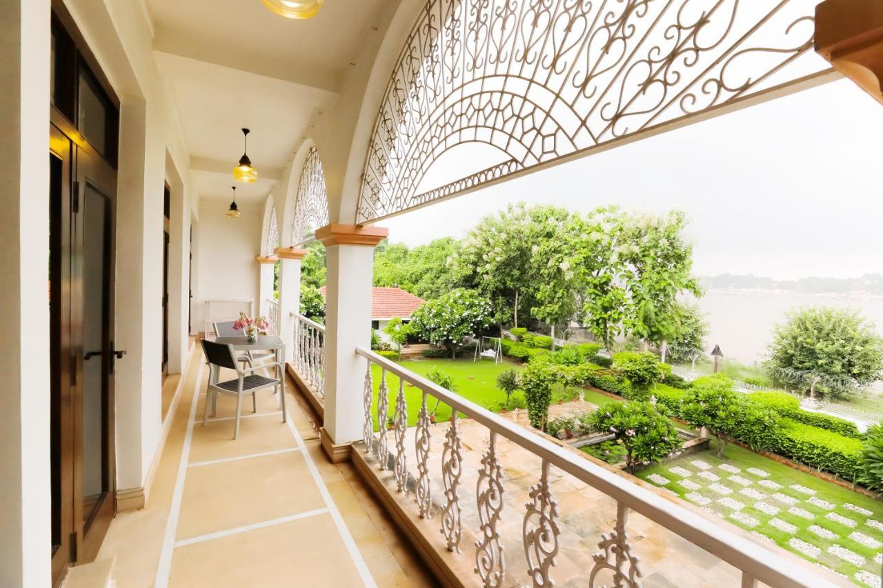 Saptapuri By Royal Orchid Hotels Limited バラナシ エクステリア 写真