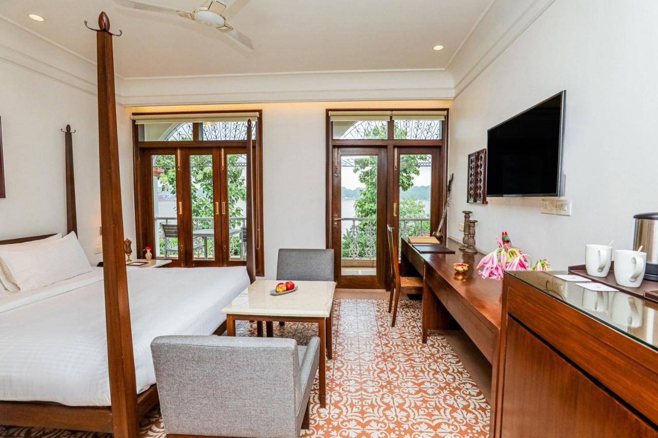 Saptapuri By Royal Orchid Hotels Limited バラナシ エクステリア 写真