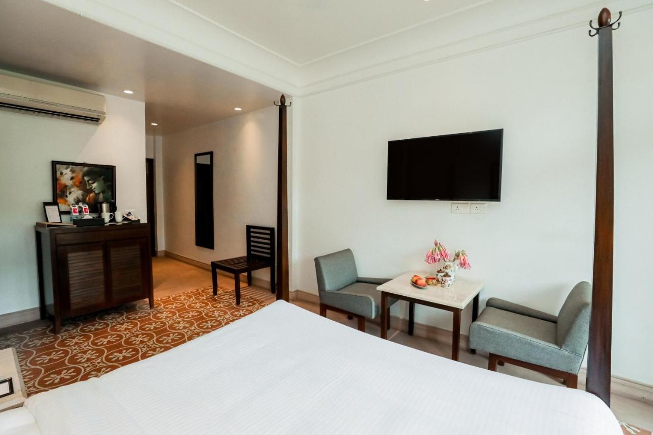 Saptapuri By Royal Orchid Hotels Limited バラナシ エクステリア 写真