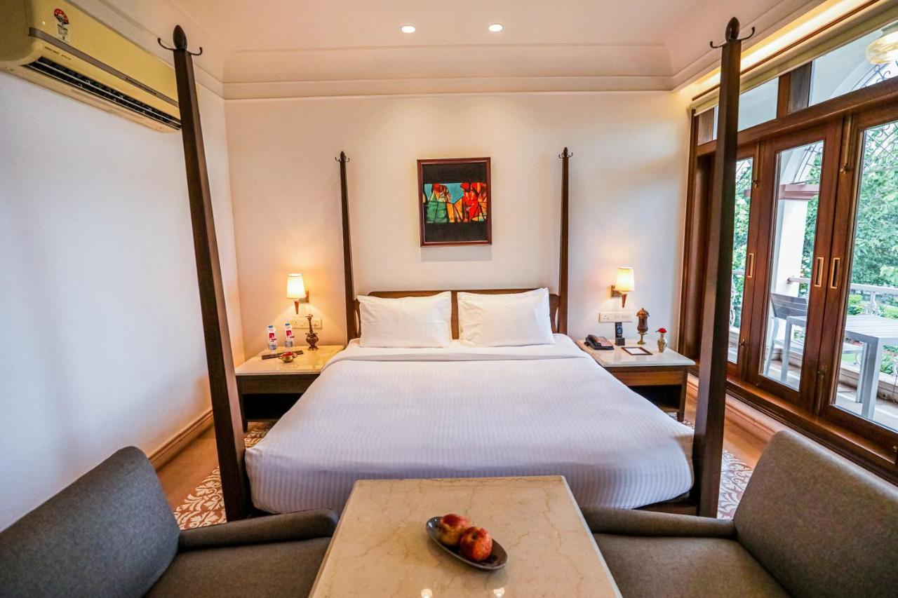 Saptapuri By Royal Orchid Hotels Limited バラナシ エクステリア 写真